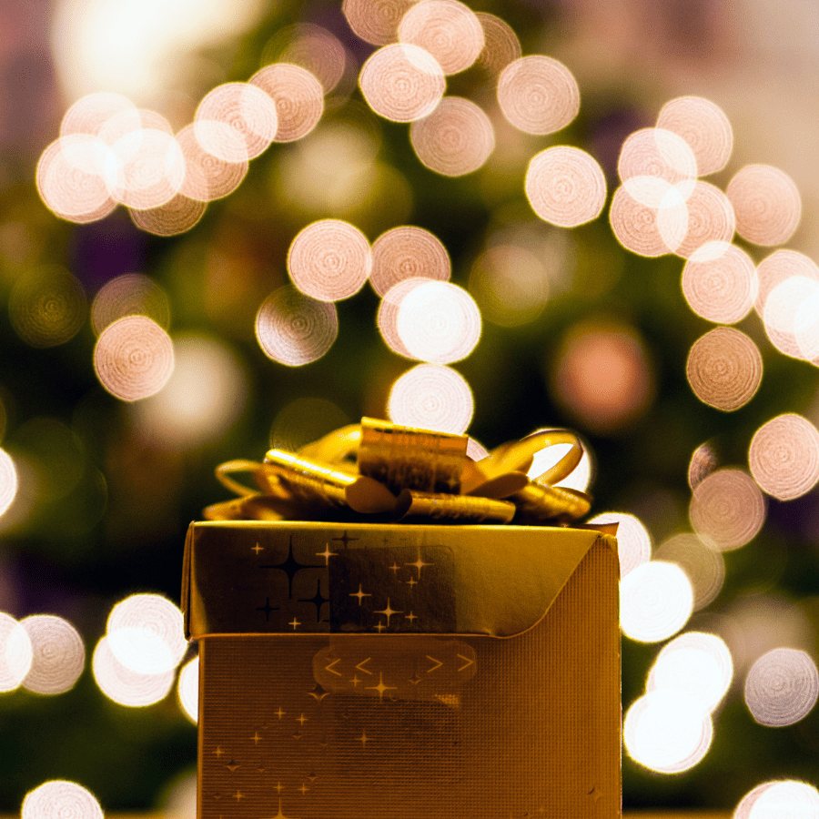 Navigating the Holidays as a Travel Nurse