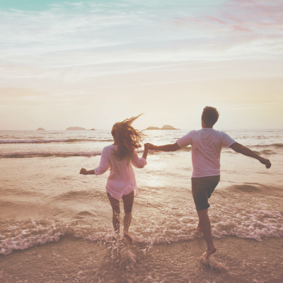 date a travel nurse