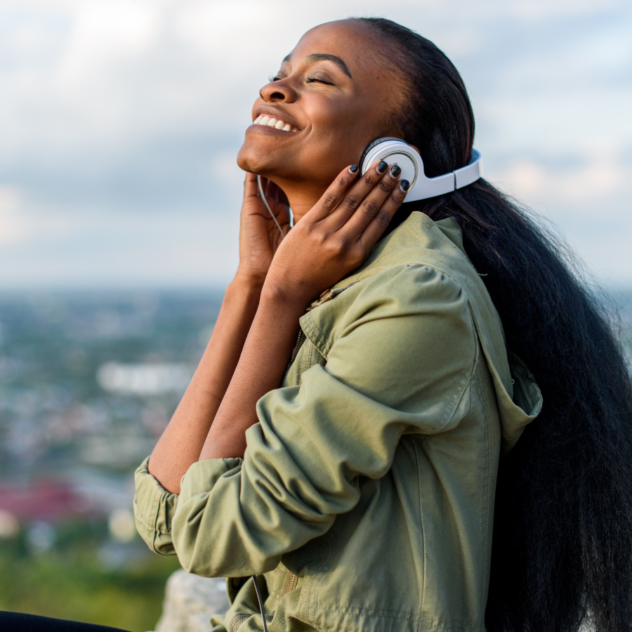 6 Interesting Podcasts to Help Change Your Travel Nurse Career and Mindset