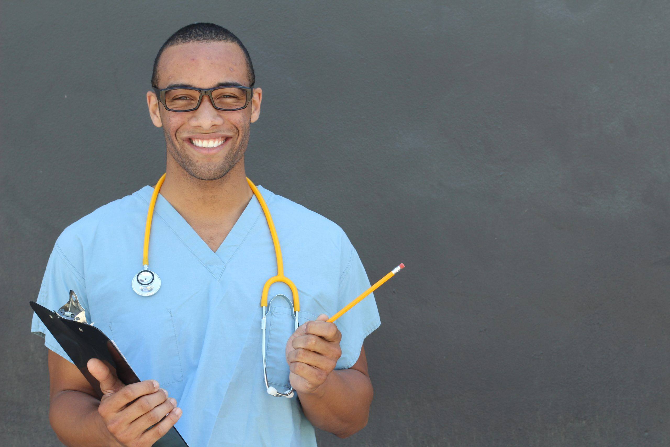 The Travel Nurse's Do's and Don'ts Checklist