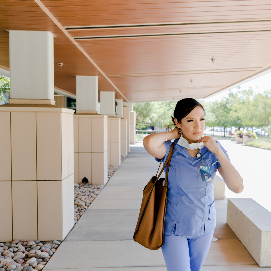What’s in My Travel Healthcare Bag? Shift Essentials for Healthcare Travelers