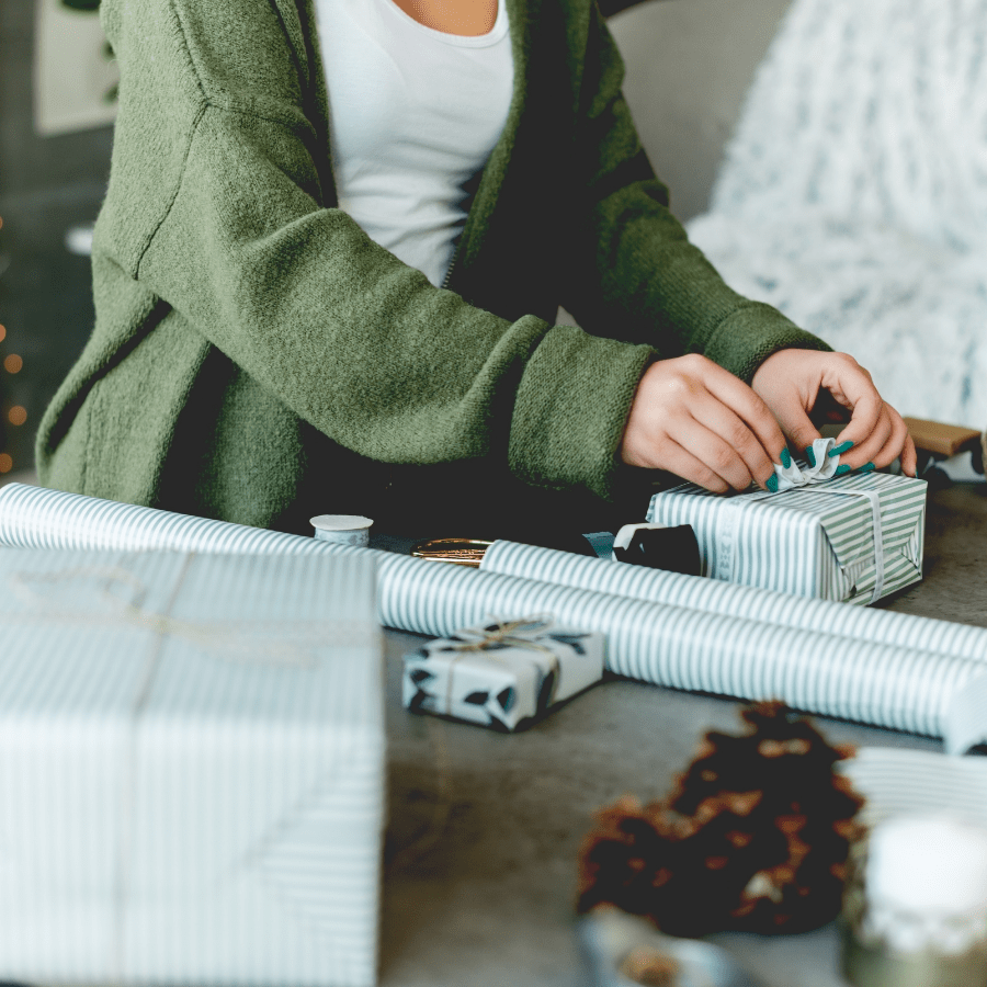2021 Gift Guide for Travel Nurses
